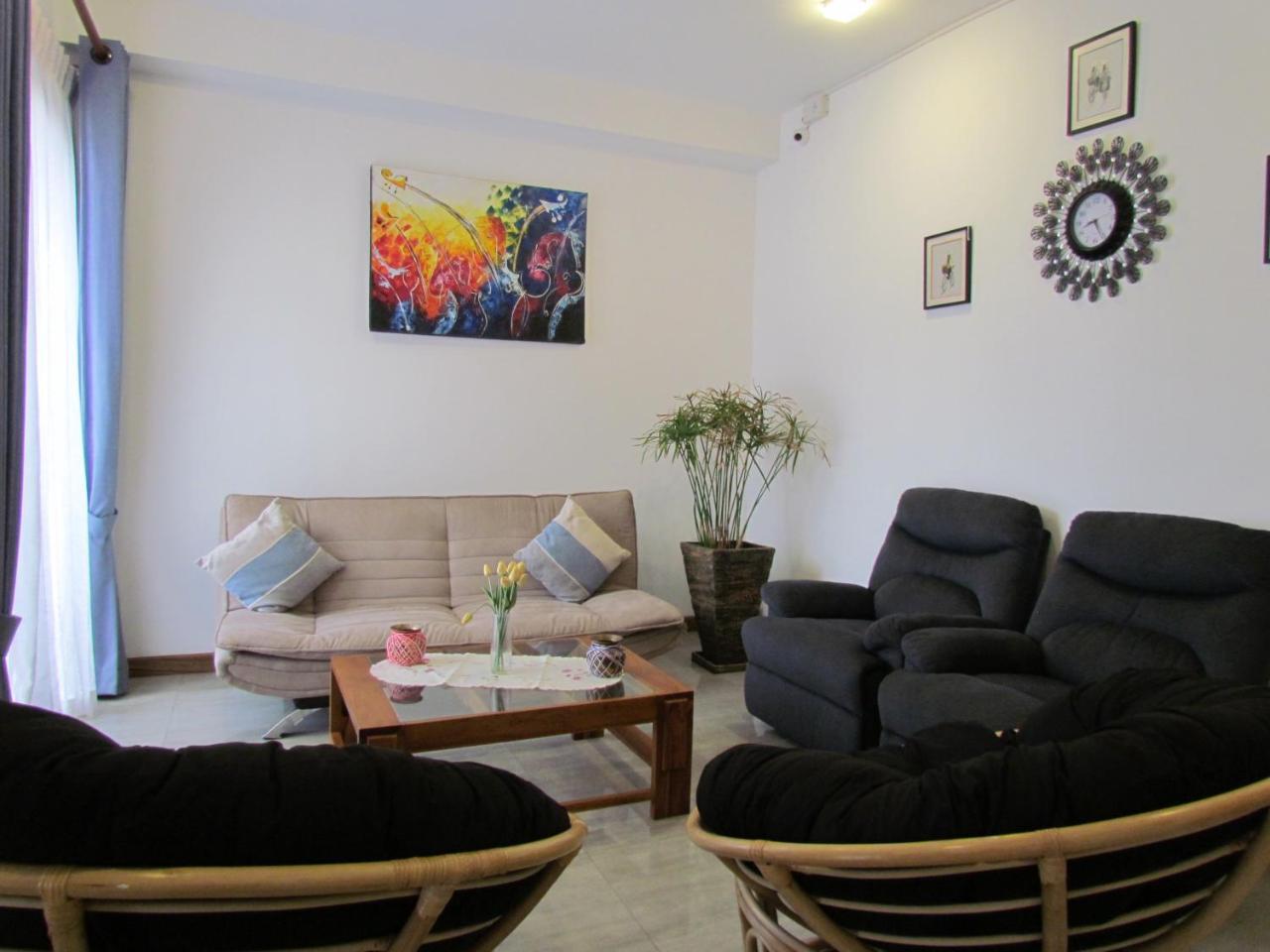 Kmc Villa Dehiwala-Mount Lavinia ภายนอก รูปภาพ