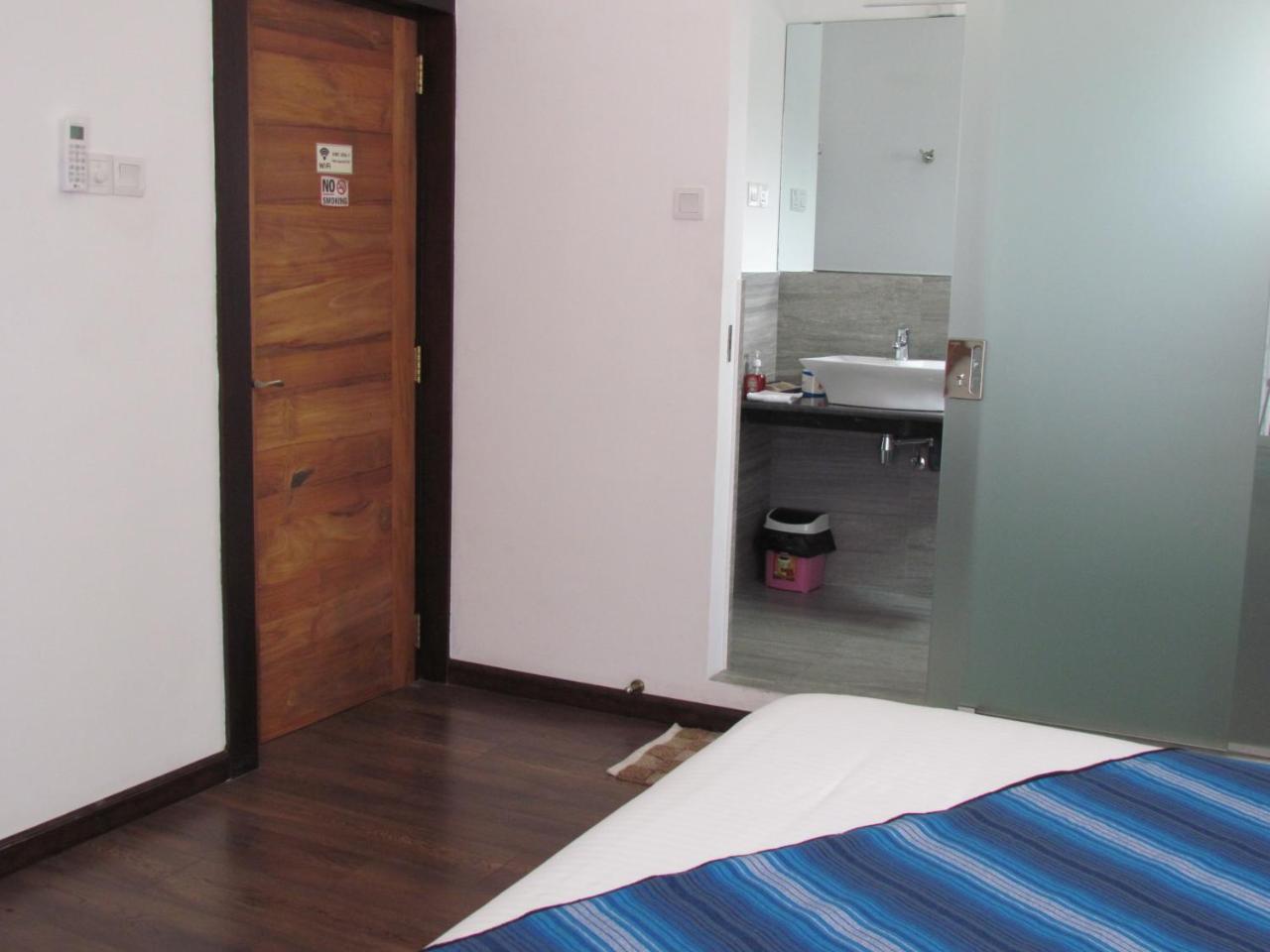Kmc Villa Dehiwala-Mount Lavinia ภายนอก รูปภาพ